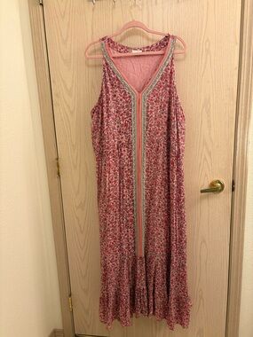 J Jill Sleeveless Pink Floral V-Neck Maxi Dress.  Beautiful pattern and colors